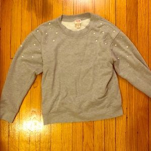 Pearl-studded Crew neck sweatshirt